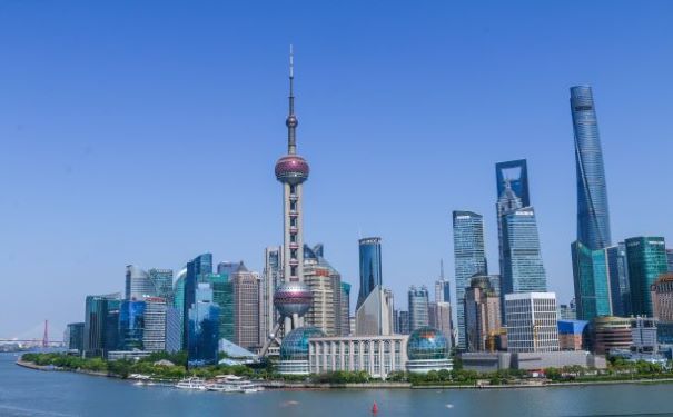 上海注册公司之路：流程与费用详解